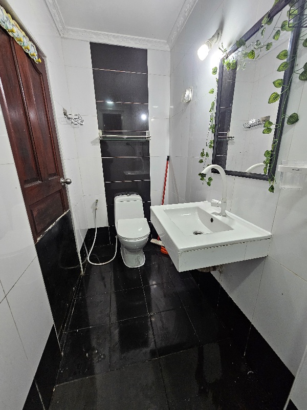 Spacious Fully Furnished 1 Room apartment for rent — Malé — Maafannu