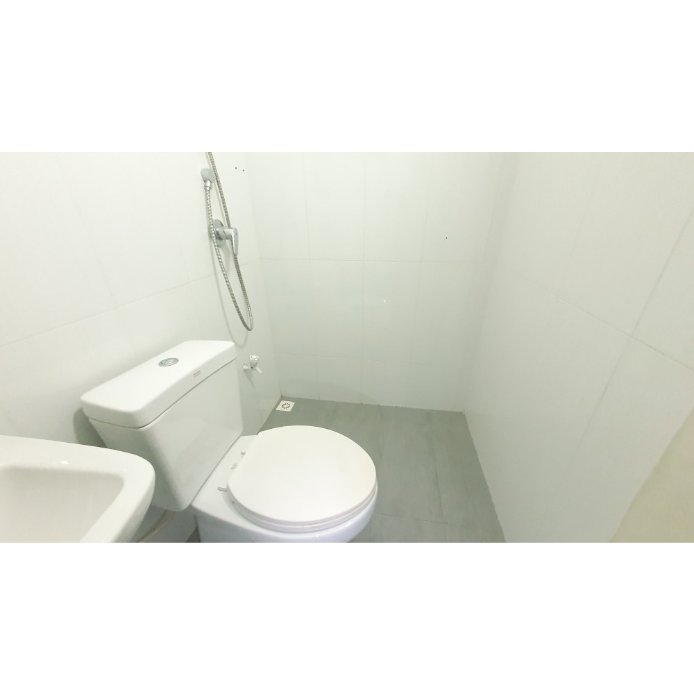 One Room from Two Room Apartment Safe & Secure Ac, Wifi & Utility bills included — Malé — Henveiru