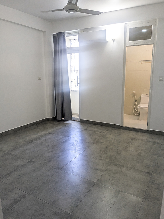 2 room apartment, attached toilets fully renovated new kitchen, lounge, balcony — Malé — Henveiru