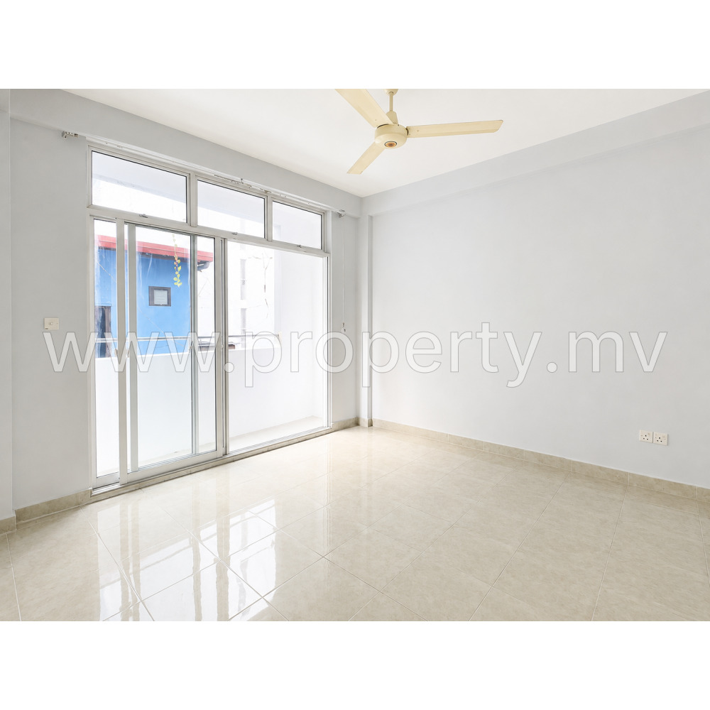 Unfurnished 2 bedroom + 1 maid room, Karankaa Magu, Henveyru, Male' — Malé — Henveiru