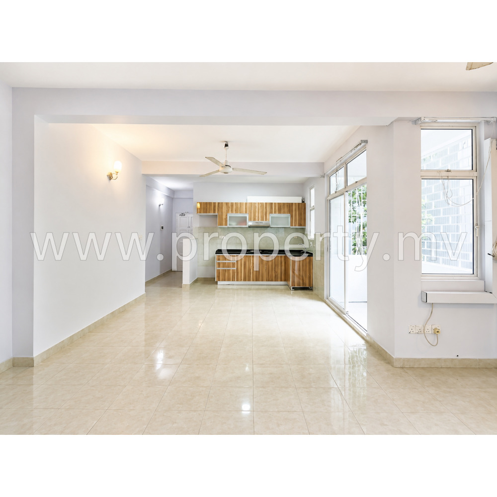 Unfurnished 2 bedroom + 1 maid room, Karankaa Magu, Henveyru, Male' — Malé — Henveiru