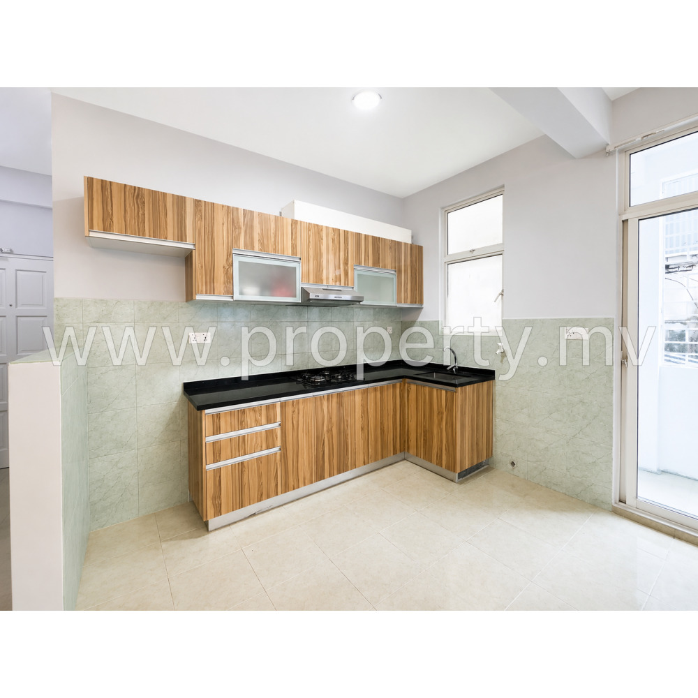Unfurnished 2 bedroom + 1 maid room, Karankaa Magu, Henveyru, Male' — Malé — Henveiru