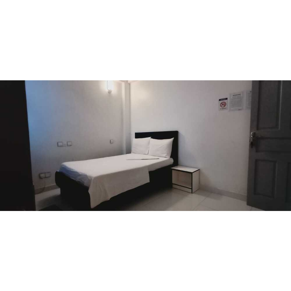 Room for daily rent male Chaandheene magu Near Add- On- Store — Malé — Machchangolhi