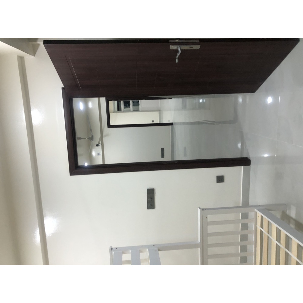 One spacious room from two room apartment available. Please — Malé — Galolhu