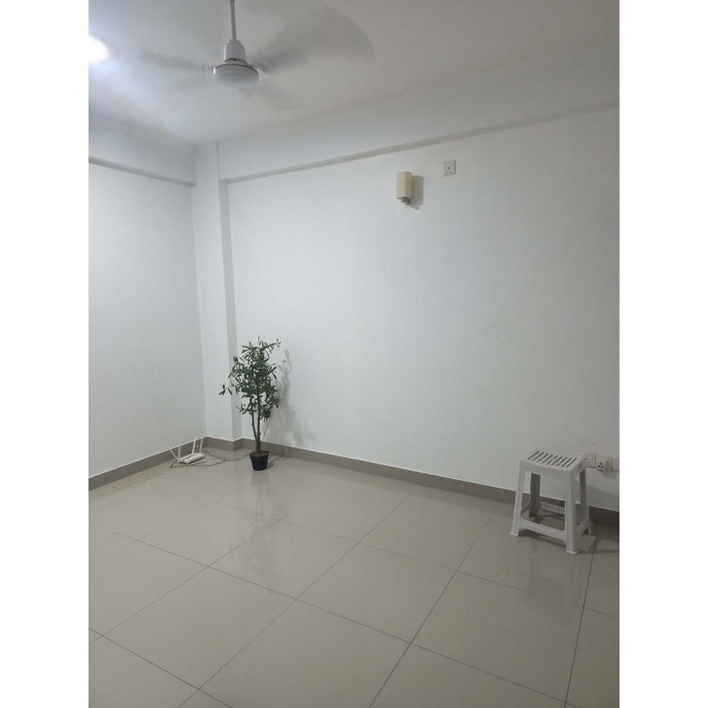 TWO BEDROOM APARTMENT with LIFT is available from MAY — Malé — Machchangolhi