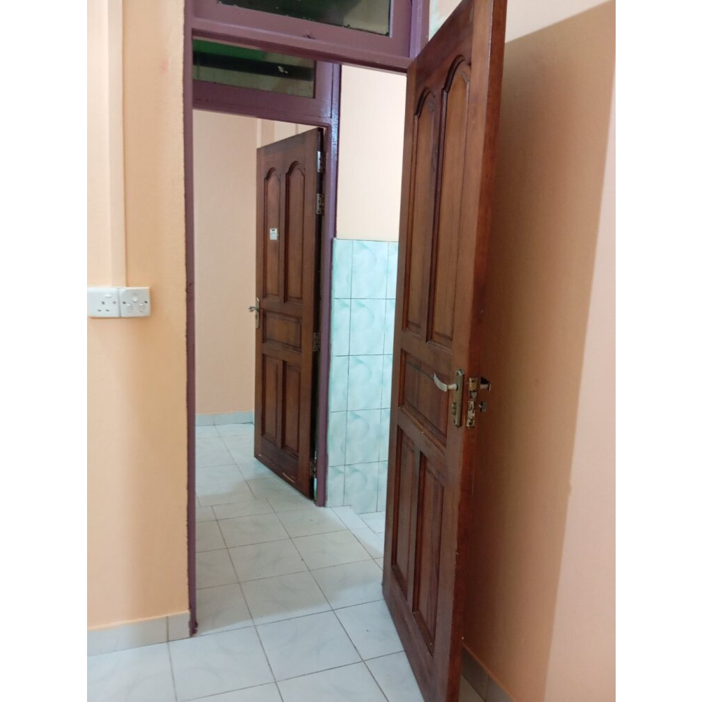 2 room apartment with attached toilet and separate kitchen (call ) — Malé — Galolhu
