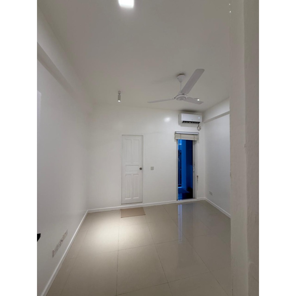 2 Room Semi Furnished Apartment for Rent - With AC + Water Heaters — Malé — Maafannu