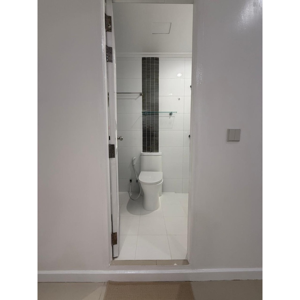 2 Room Semi Furnished Apartment for Rent - With AC + Water Heaters — Malé — Maafannu