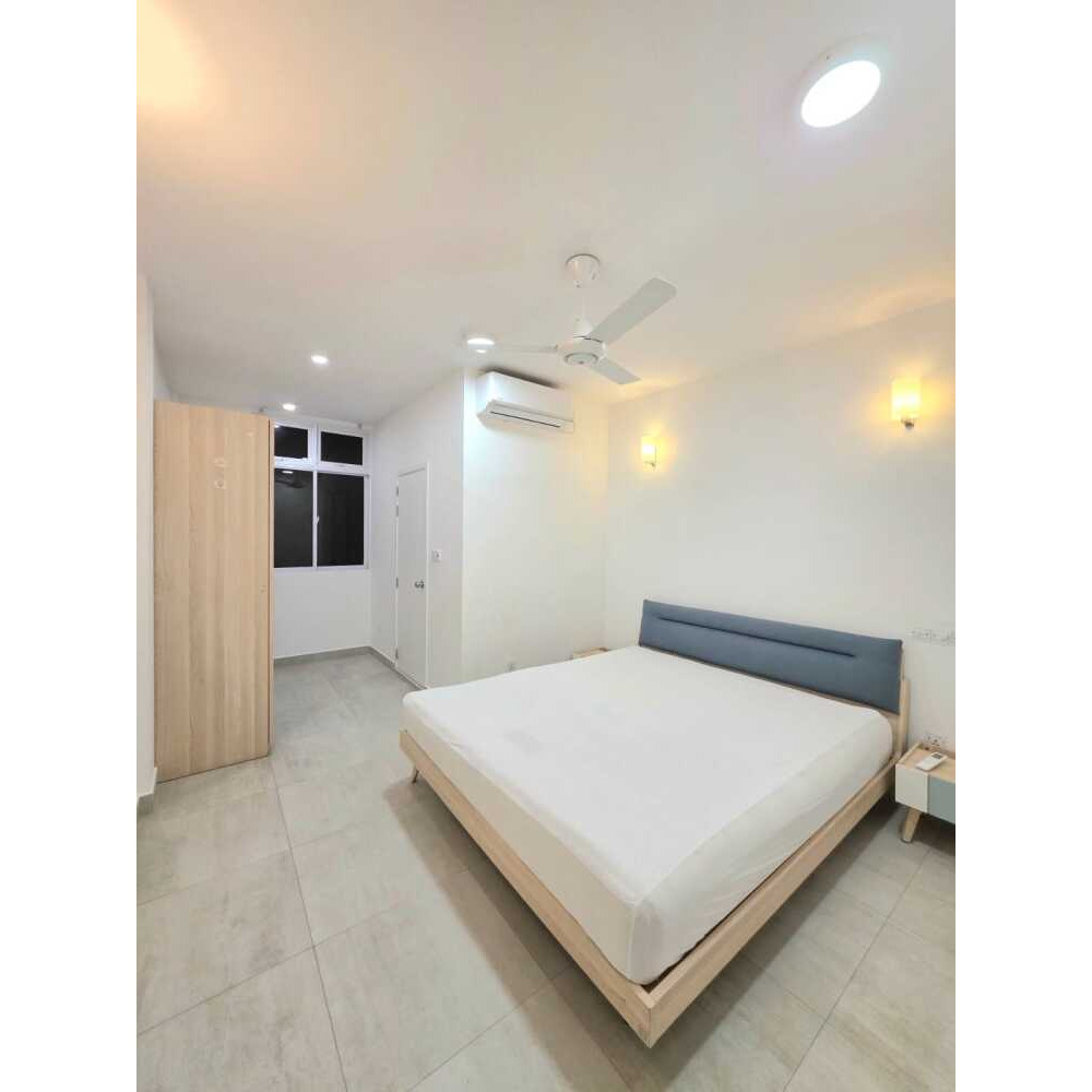 Beachfront 2+1 Bedroom Apartment - Fully Furnished - USD 2500 — Henveiru