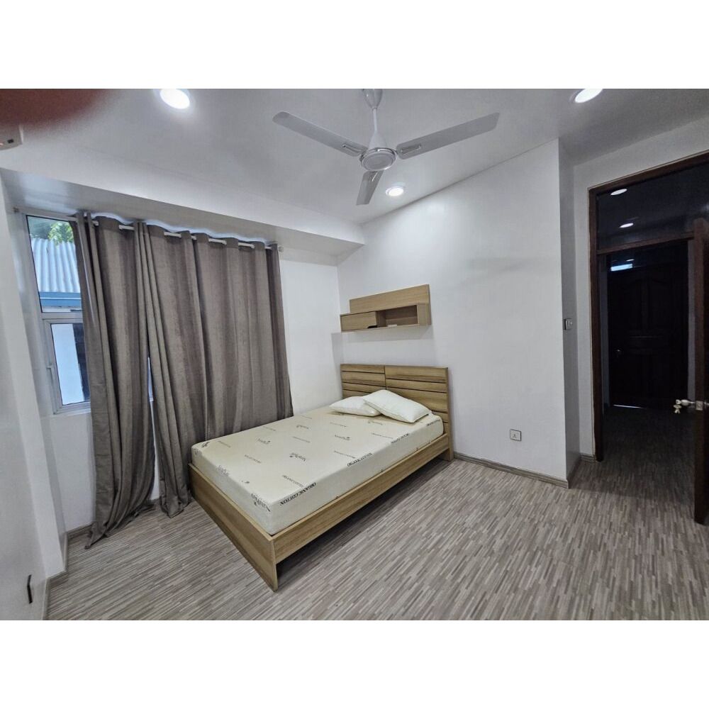 Apartment 2+1R with a sitting room infront of ADK — Malé — Henveiru