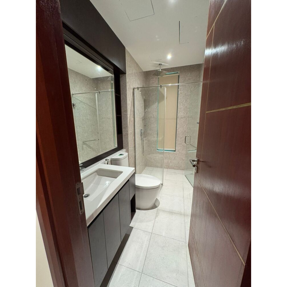 Male' - Modern 3+1 Semi furnished Luxury Apartment — Malé — Maafannu