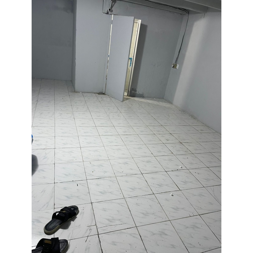 Storage/ office space with staff accommodation — Malé — Galolhu