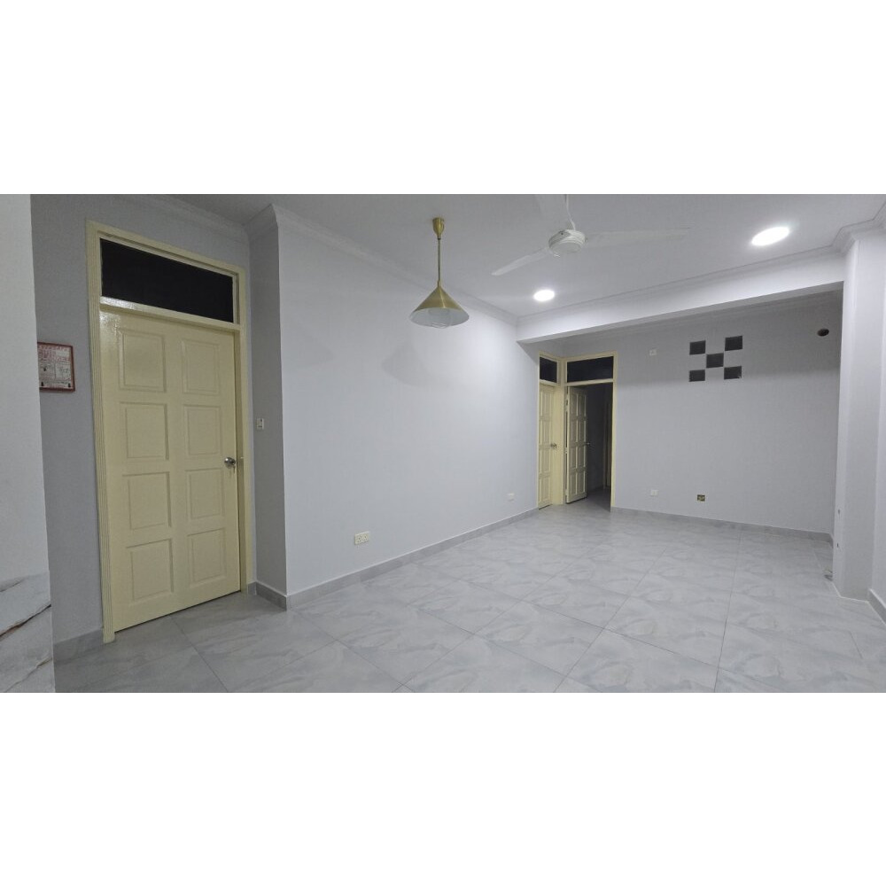 2 room Apartment Henveiru (near veliga hardware) 5th floor, lift — Malé — Henveiru