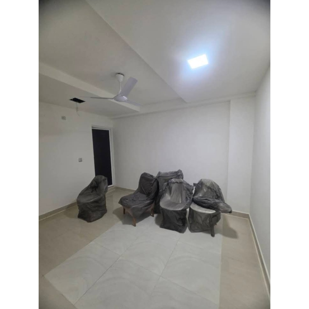 2rm Apart +balcony,M.Dhaannaage goalhi,Orchid Magu,1rm A.C, no furniture,1st flr — Malé — Maafannu