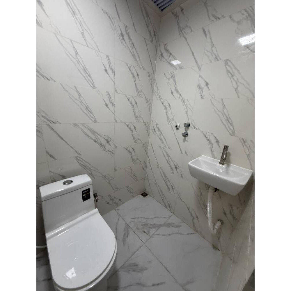 2 + 1 room Renovated Apartment for immediate rent - 1st Floor - No Lift — Malé — Maafannu