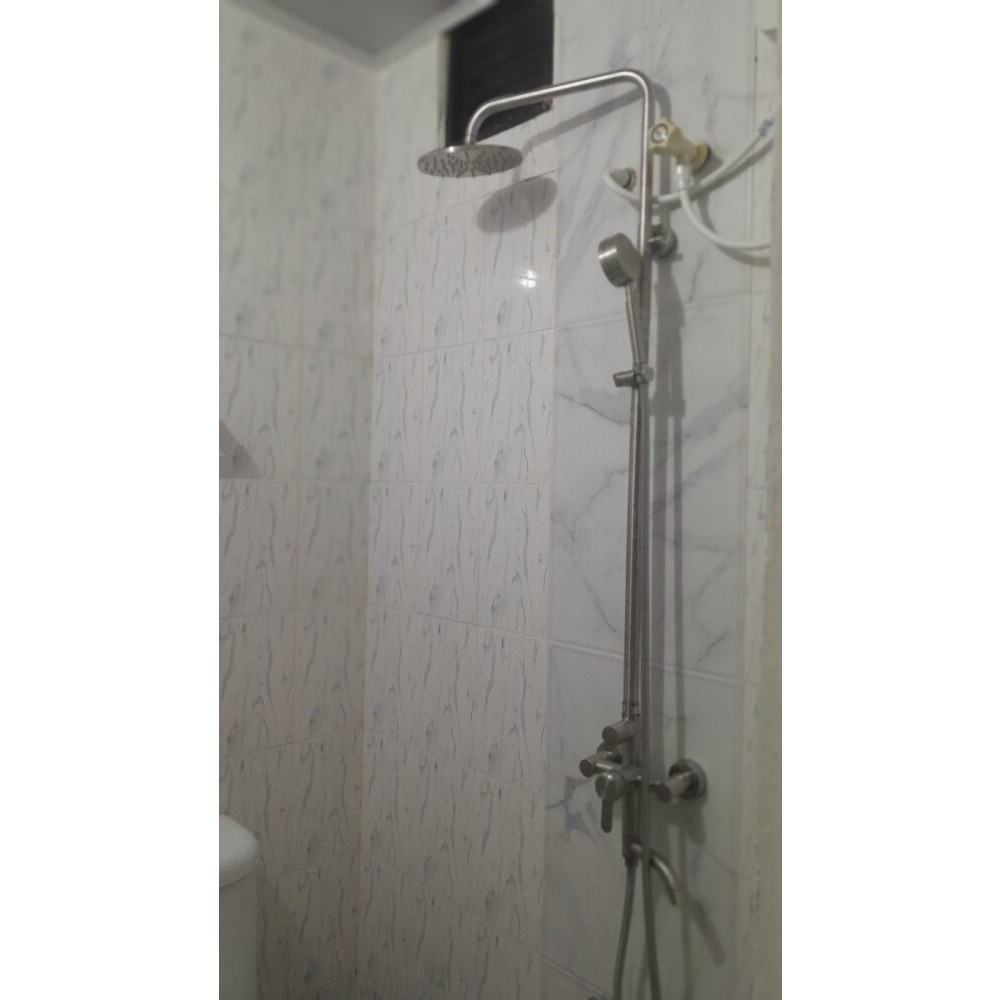 Renovated 1 Room Apartment with Hot Water & Rain Shower frm Ground floor — Malé — Maafannu