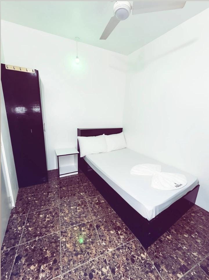 Room for Daily rent / monthly Room available 9000/-mvr — Malé — Galolhu