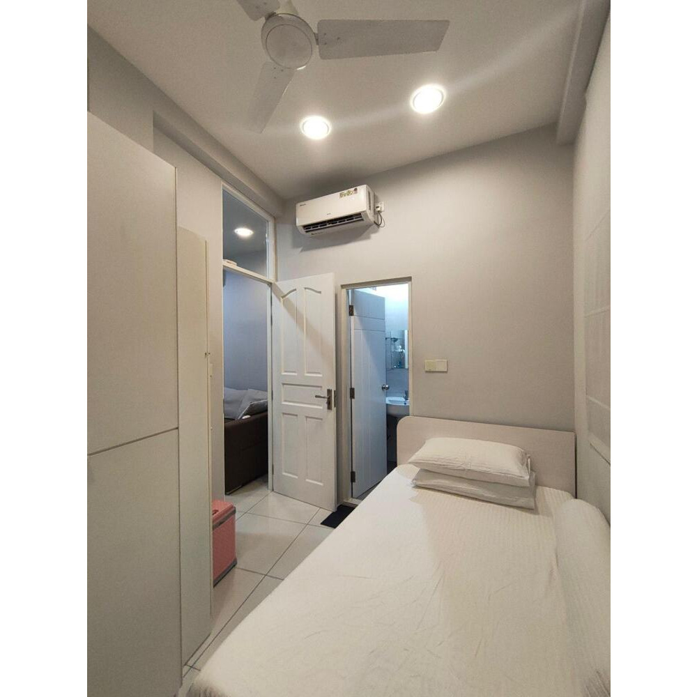 2 Room Furnished Apartment (4th Floor) Available for Rent — Malé — Maafannu