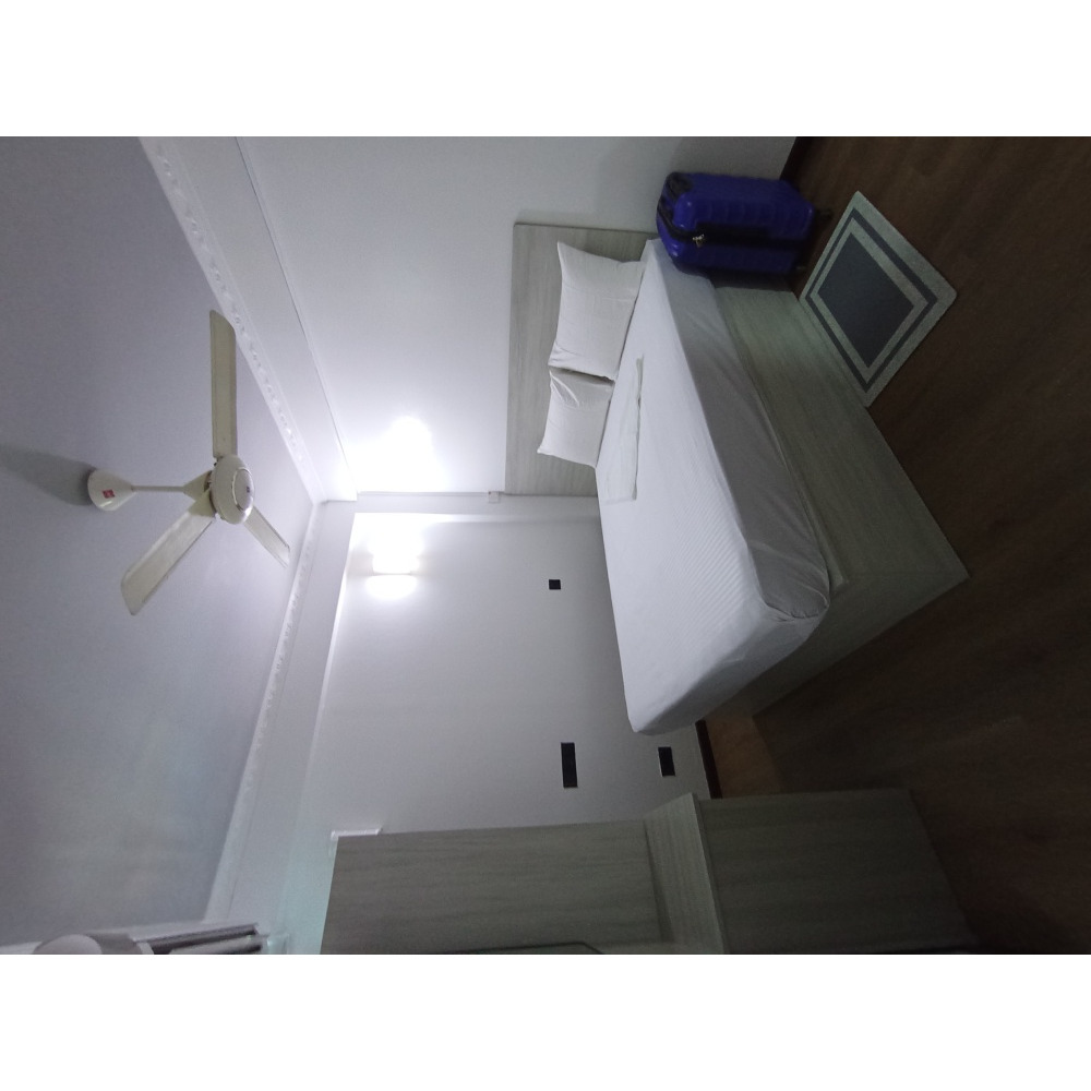 Room for daily rent male Chaandheene magu Near Add- On- Store — Malé — Machchangolhi