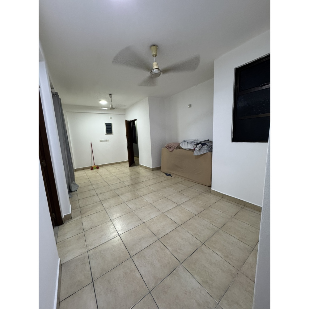 Xpat Accommodation - 2 Bedrooom Semi furnished — Malé — Henveiru