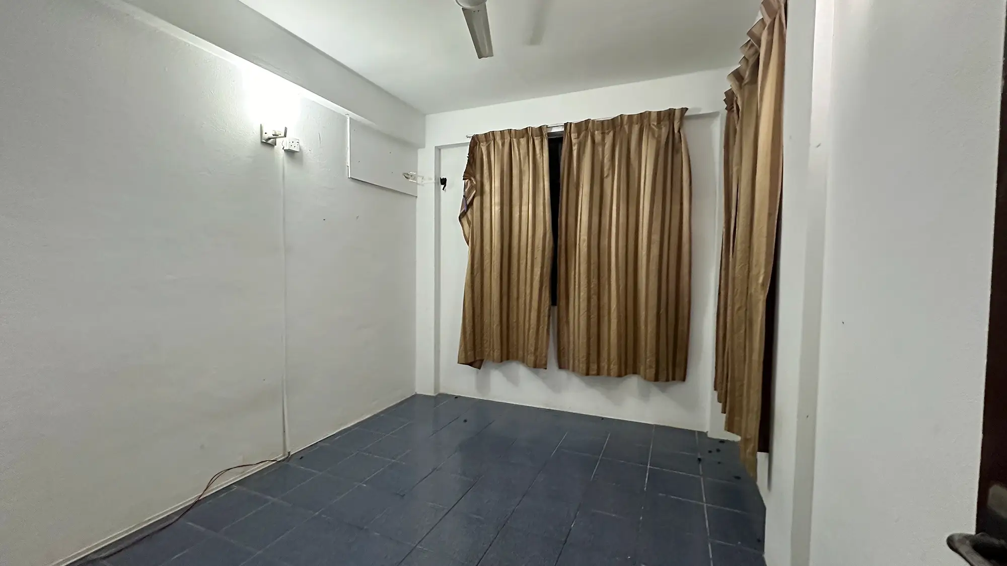 Unfurnished 5 Storey building for Sale (ML 106S) — Kulhidhoshu Magu