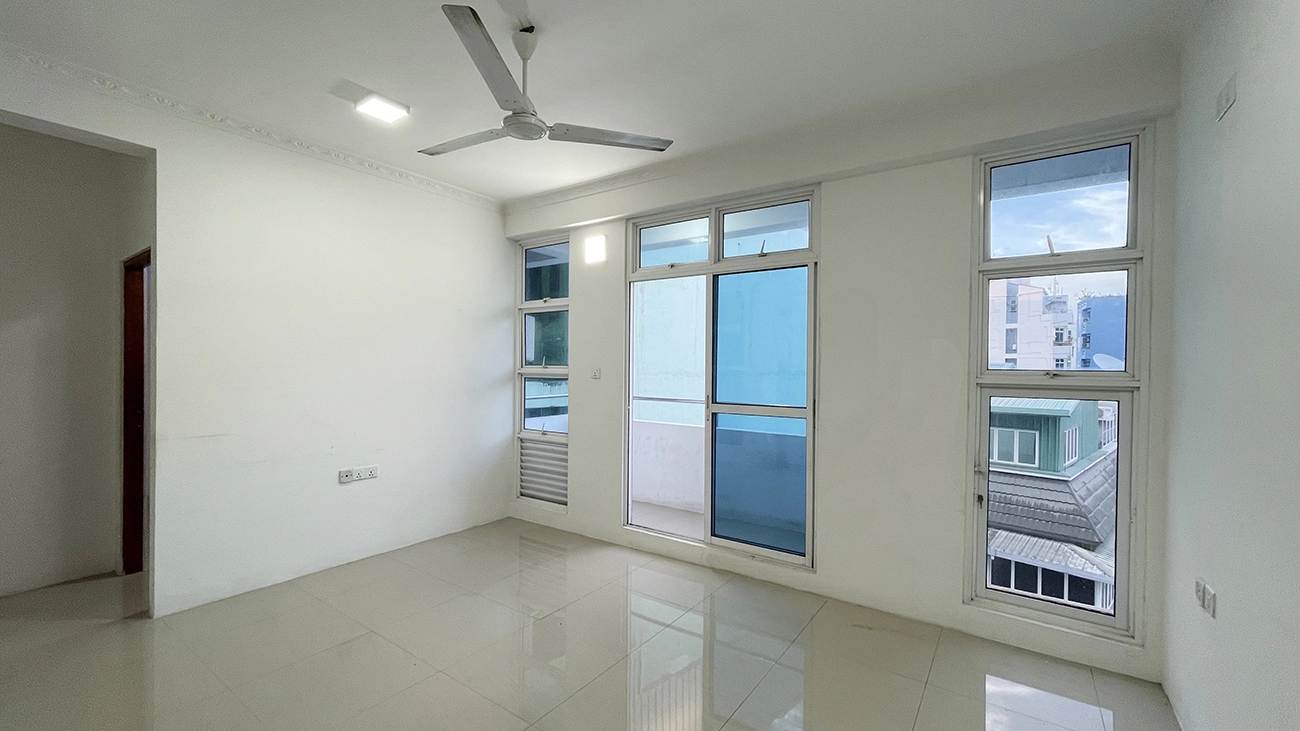 Unfurnished 2 BR for Sale (ML 105S) — Lainoofaru Magu