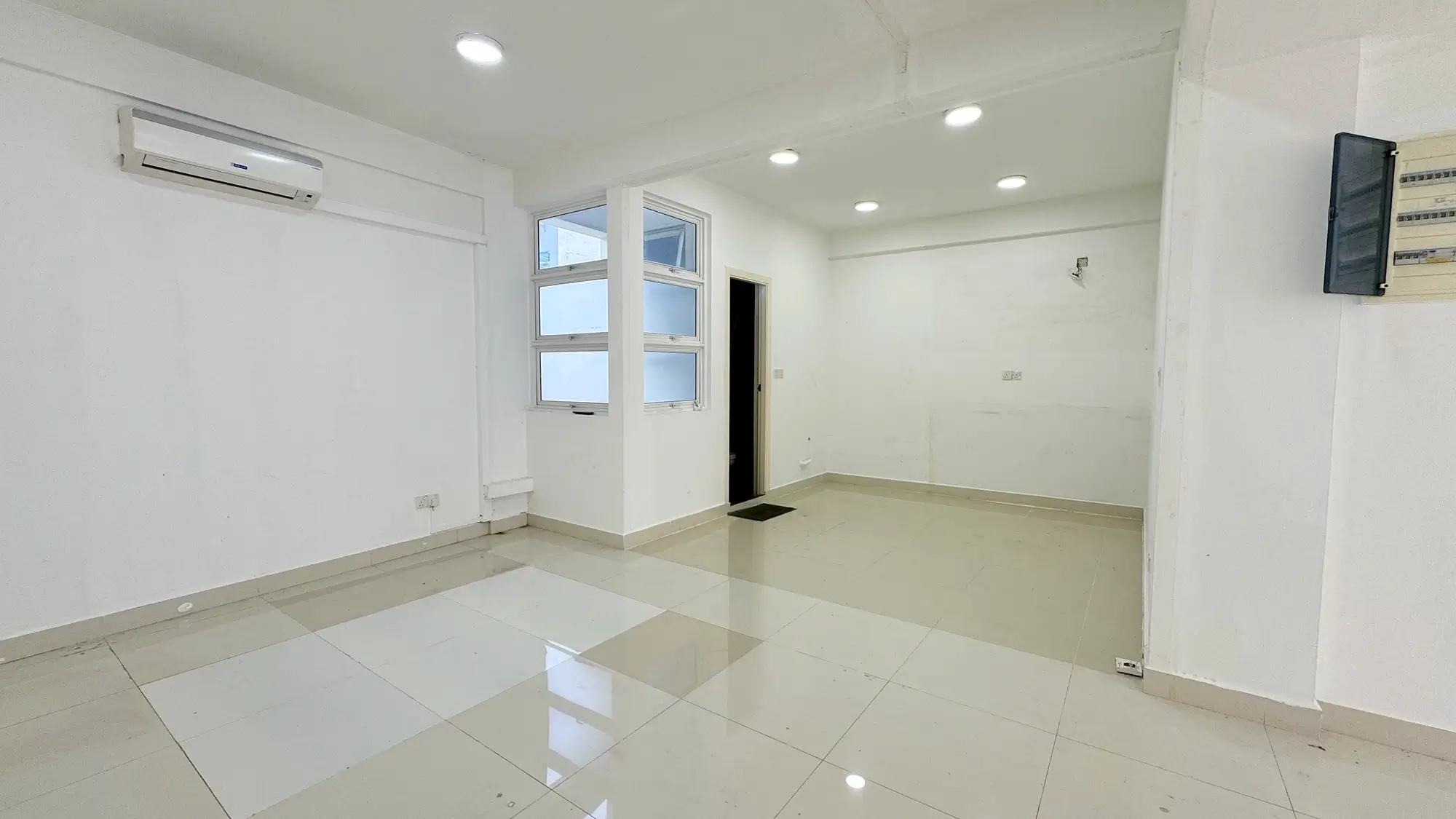 Commercial Space for Rent (ML 284) — Dhilbahaaru Magu