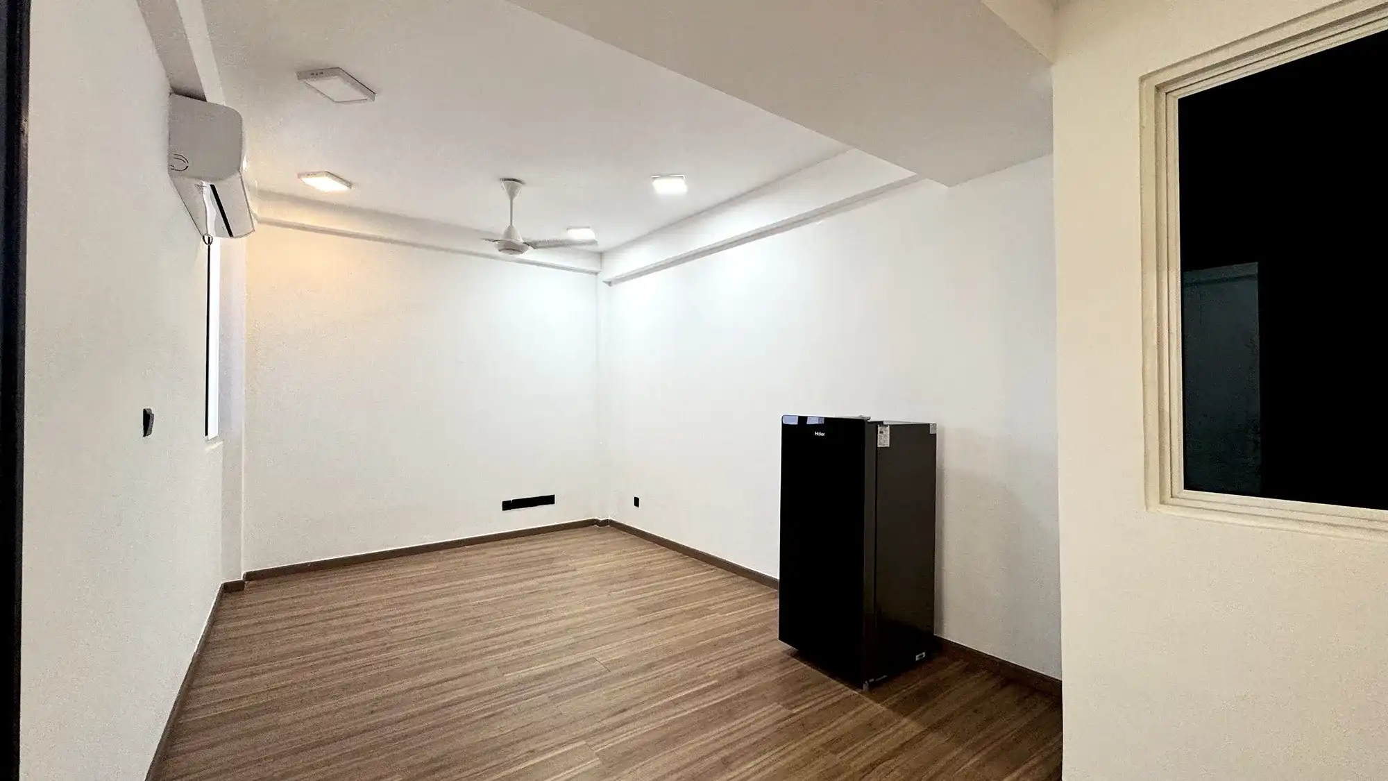 Unfurnished 1 BR for Rent (ML 338) — Gulaabee Magu