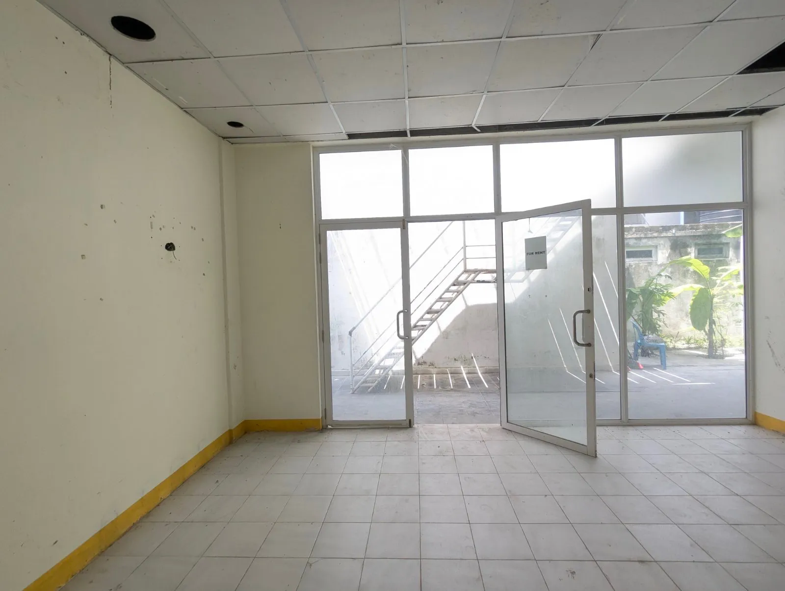 Commercial Spaces for Rent (IS 131) — Addu City
