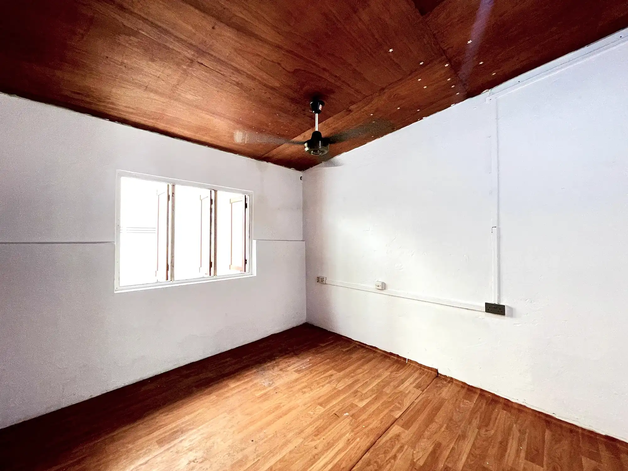 Commercial Space for Rent (ML 348) — Alikilegefaanu Magu