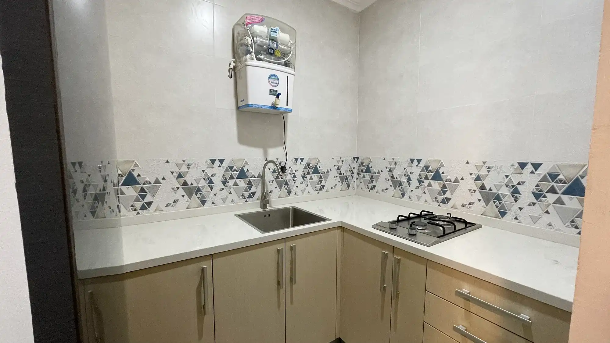 Semi Furnished 1 BR for Rent (ML 385) — Majeedhee Magu