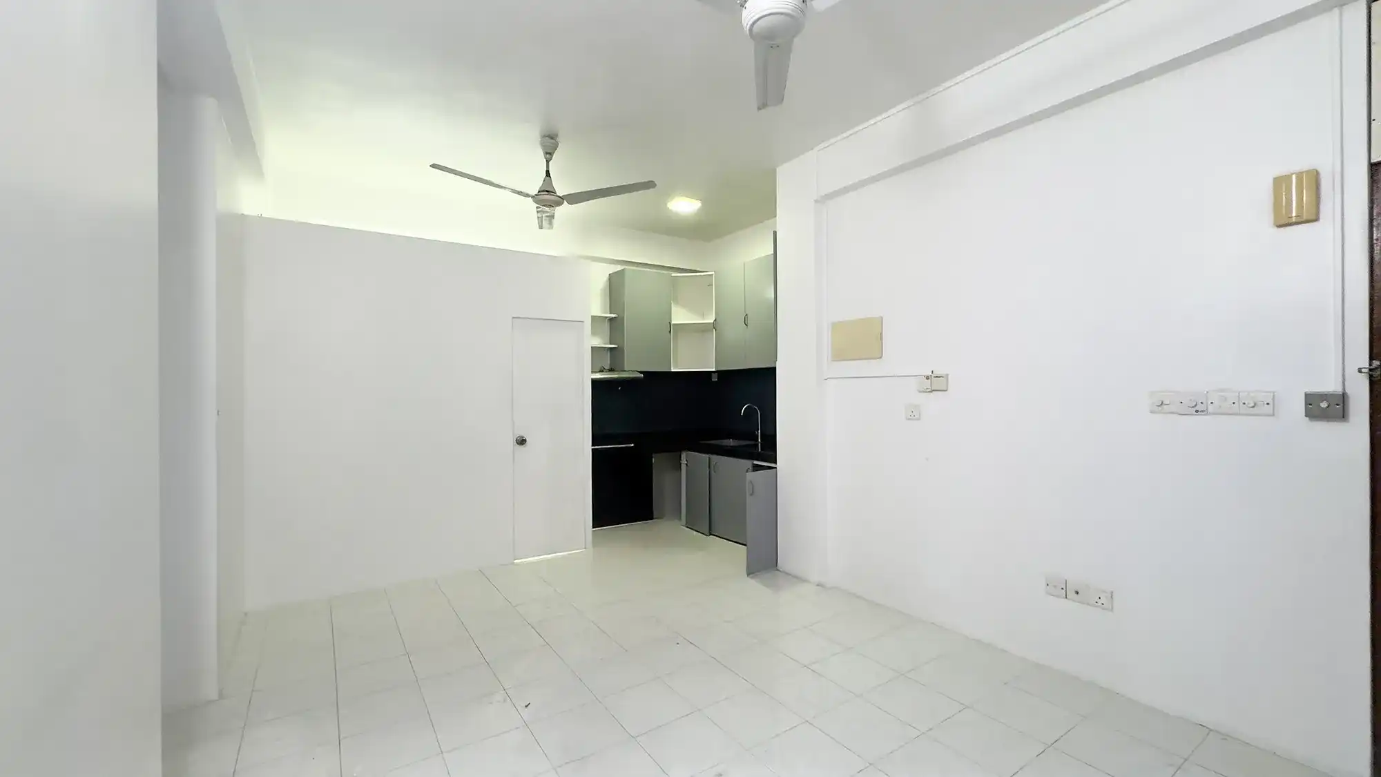 Unfurnished 2 BR for Rent (ML 404) — Gandhakoalhi Magu