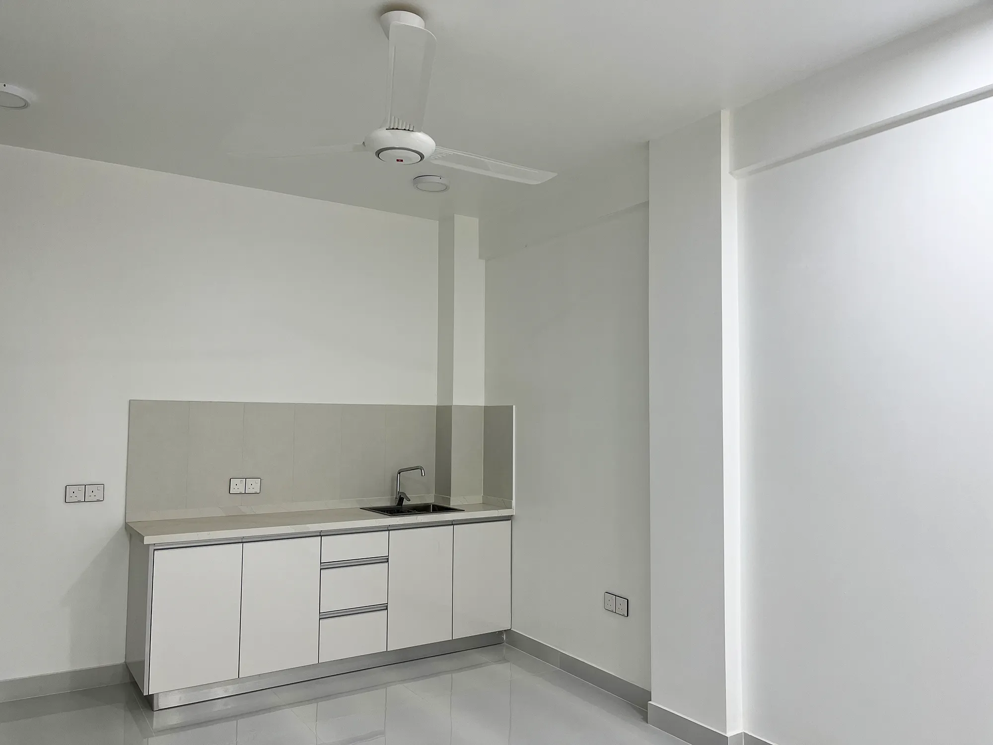 Unfurnished 3 BRs for Rent (ML 406) — Bodurasgefaanu Magu