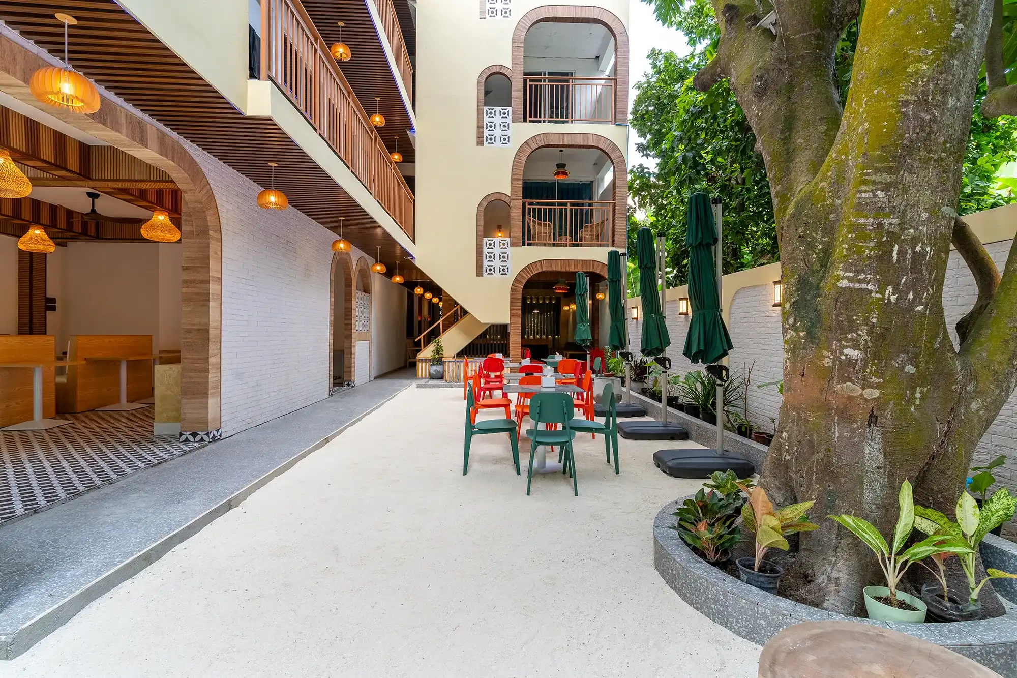 Guesthouse for Sale (IS 141) — Ukulhas