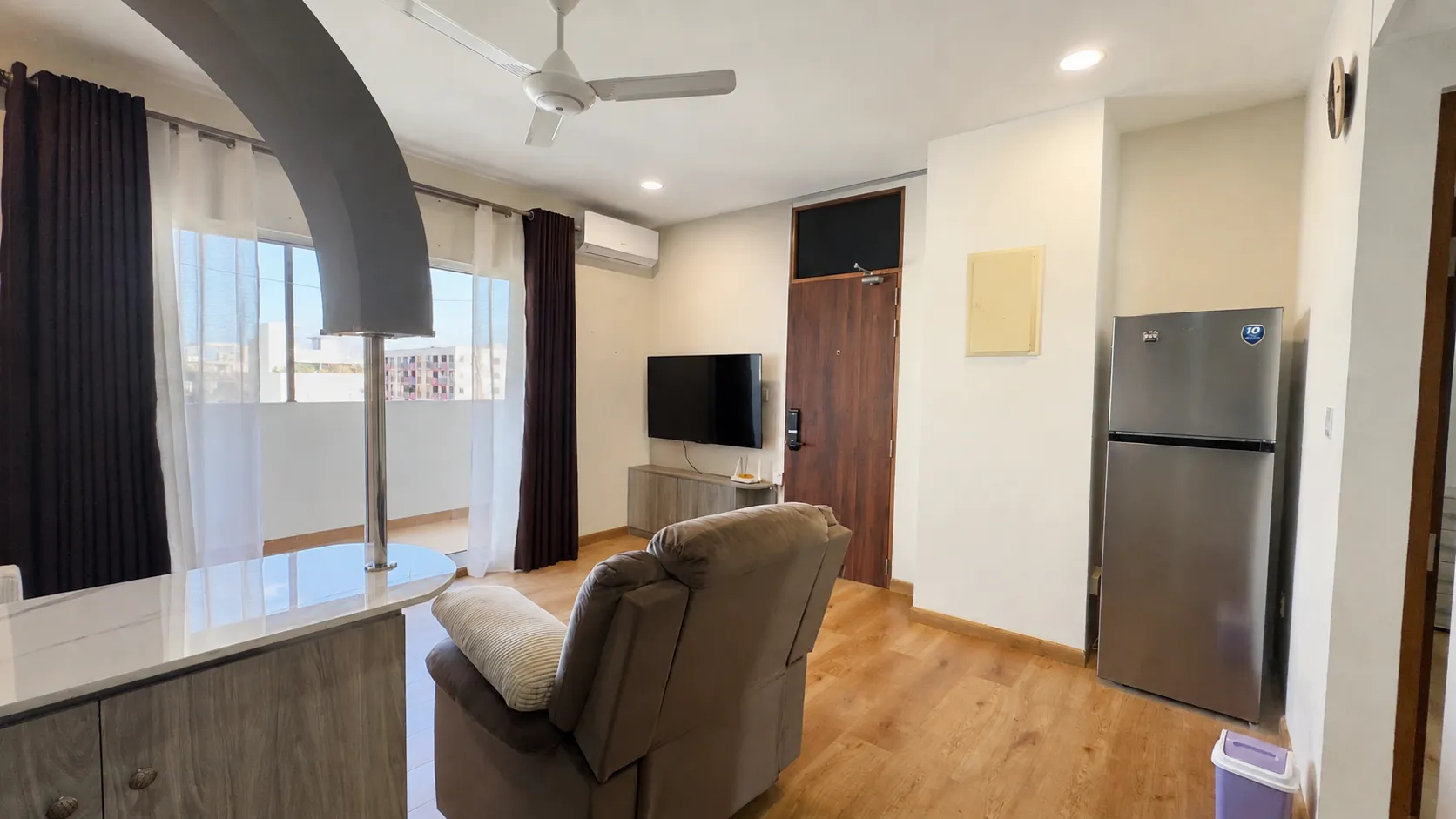 Semi Furnished 2 BR for Rent (ML 440) — Sitthimaavaa Hingun